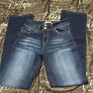 Wanna betta butt? YMI jeans size 7